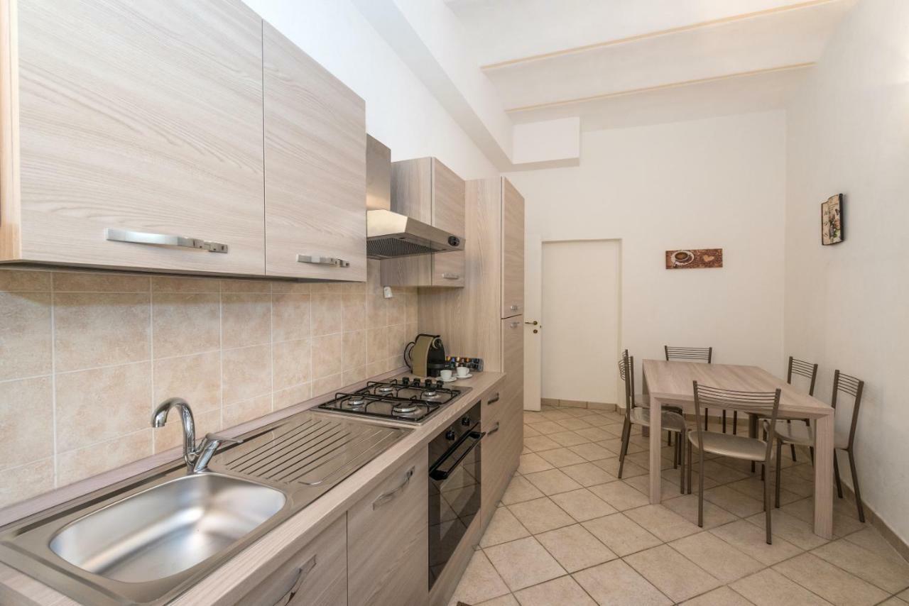 Апартаменты Finalborgo - Casa Nanetti 6 Posti In Centro Финале Лигуре Экстерьер фото